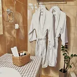 Phoenix 4* Fira (Santorini)
