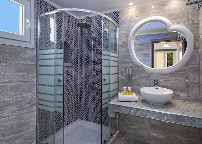 Phoenix Aparthotel Fira (Santorini)